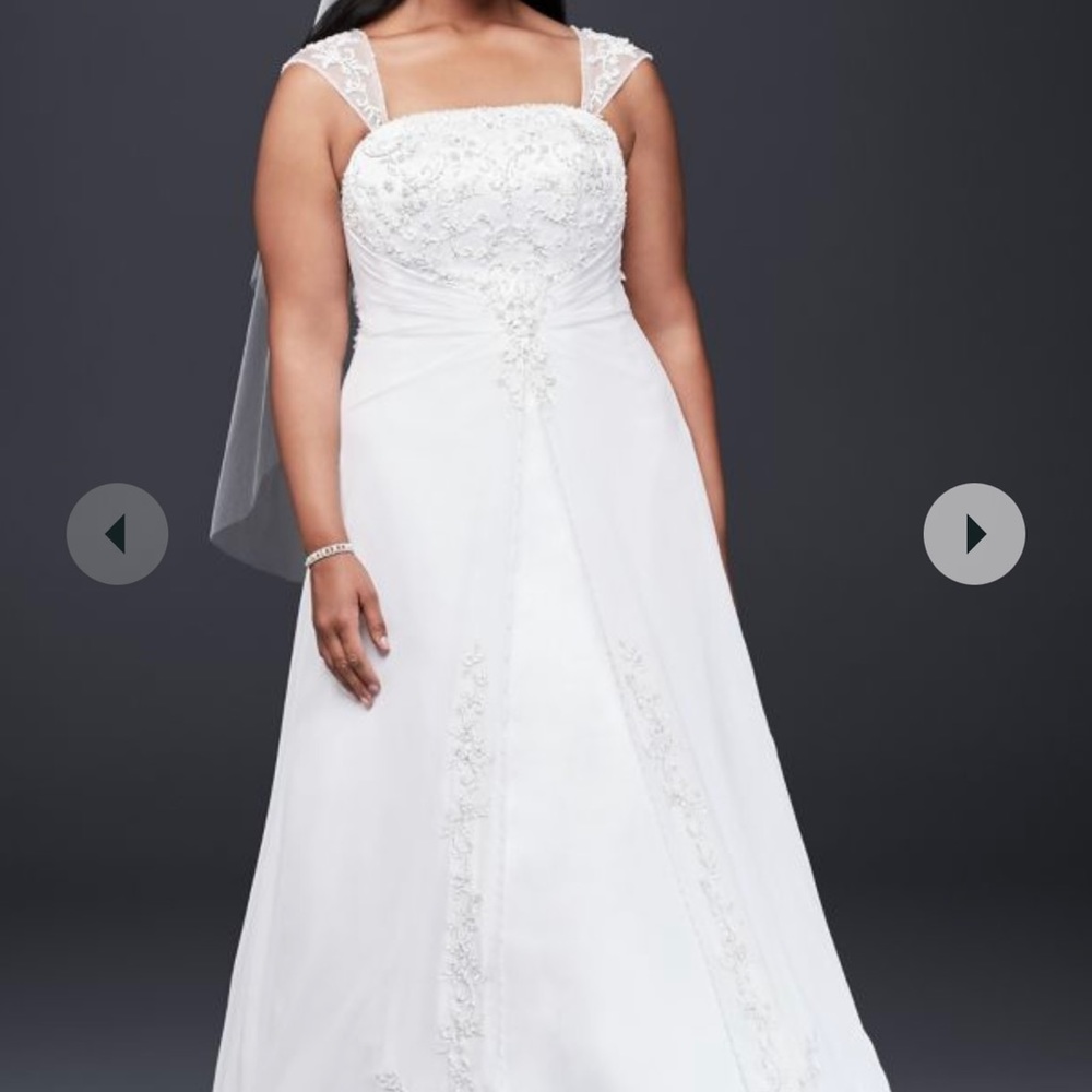 David’s bridal wedding dress. NWT. No alterations have been done.